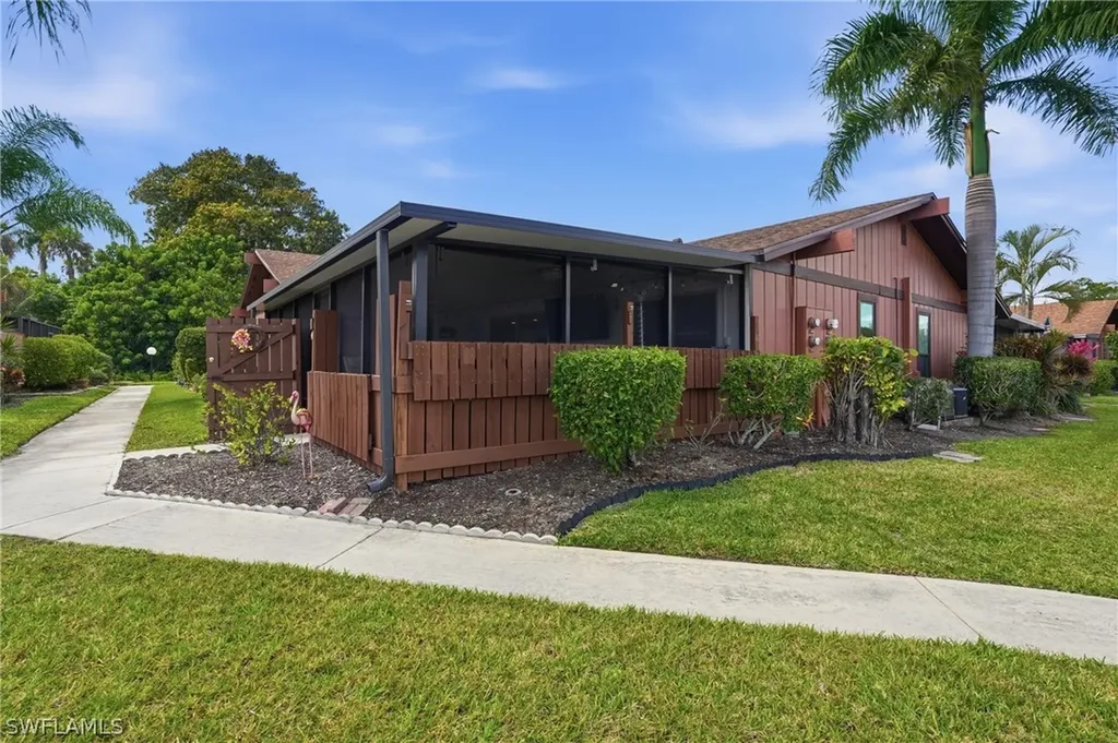 15504 Crystal Lake Drive North Fort Myers FL 33917