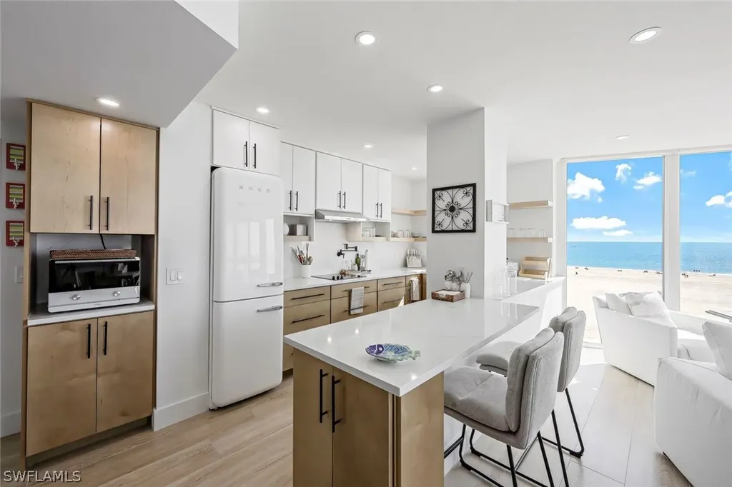 Marco Island FL, 58 N Collier Boulevard, Unit 708