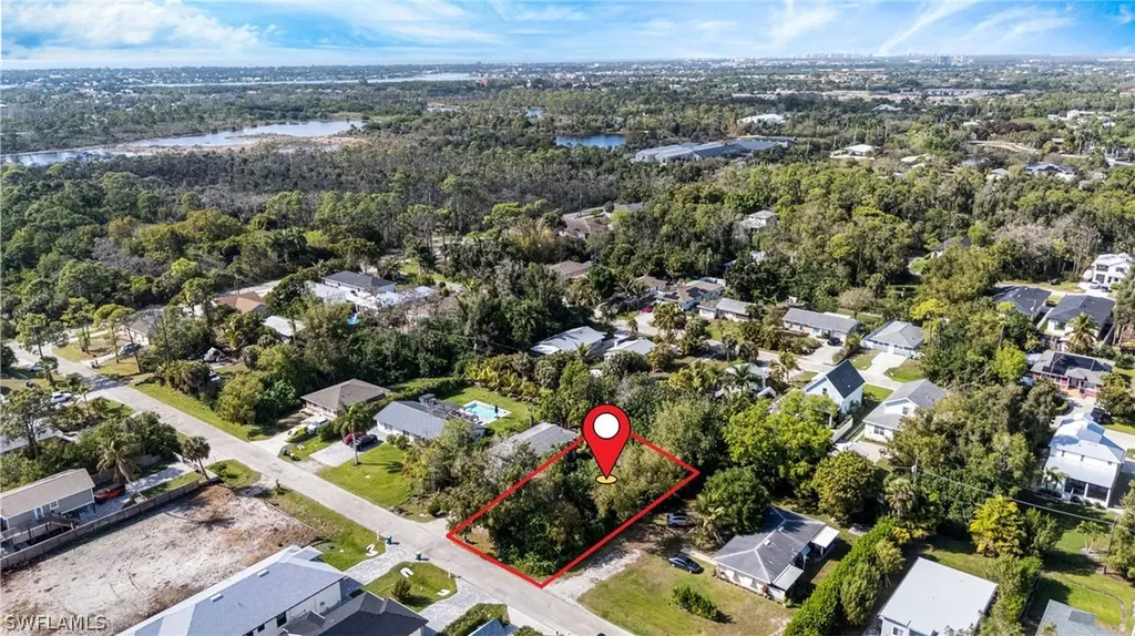 3045 Woodside Avenue Naples FL 34112