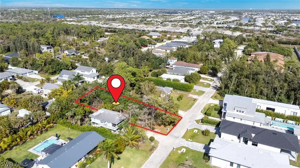 3045 Woodside Avenue Naples FL 34112