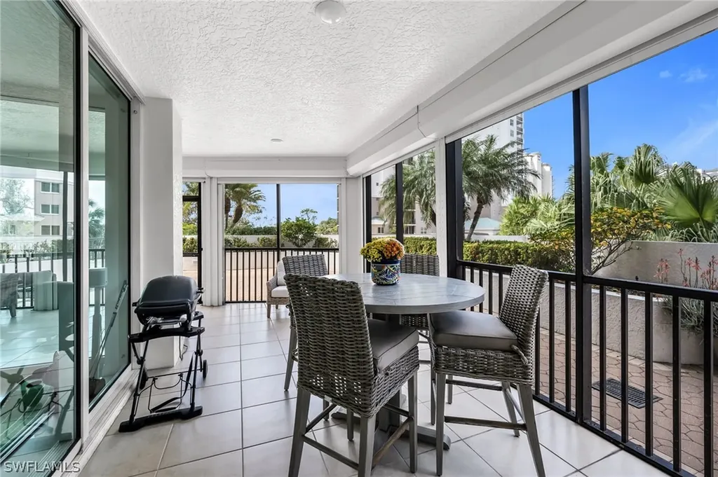 455 Cove Tower Drive Naples FL 34110