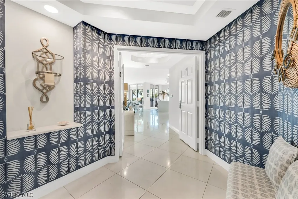 455 Cove Tower Drive Naples FL 34110