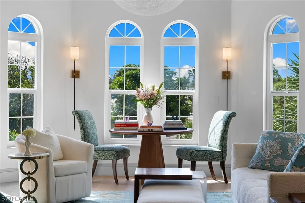 1005 4th Street S Naples FL 34102