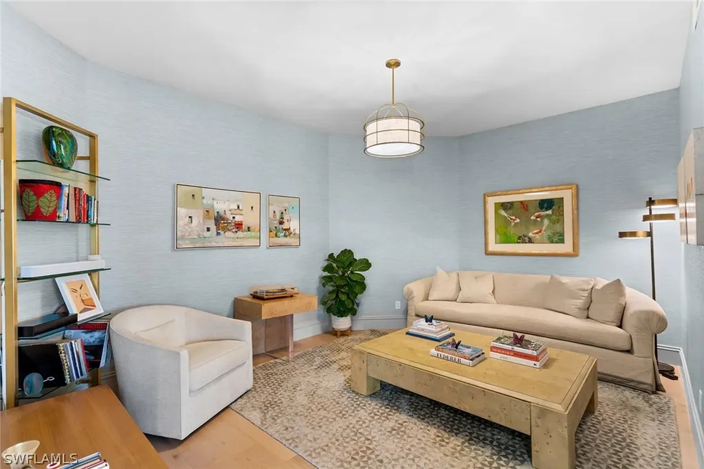 1005 4th Street S Naples FL 34102