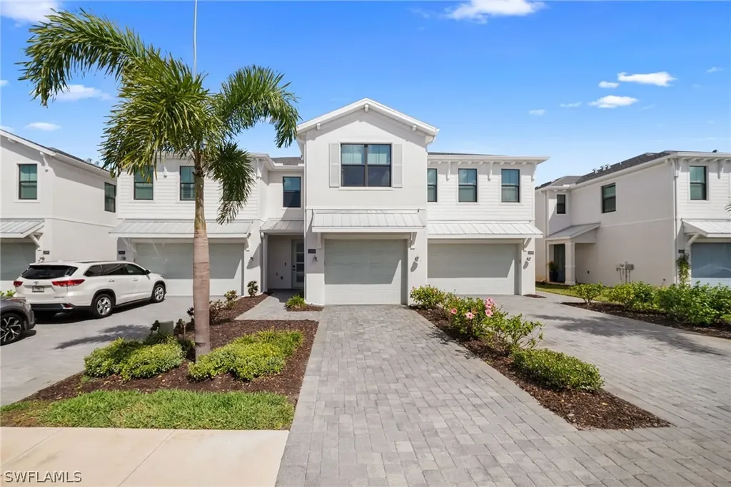 13005 Pembroke Drive Naples FL 34105