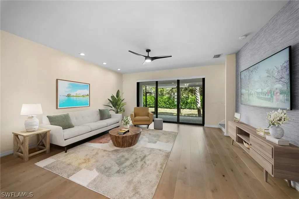 13005 Pembroke Drive Naples FL 34105