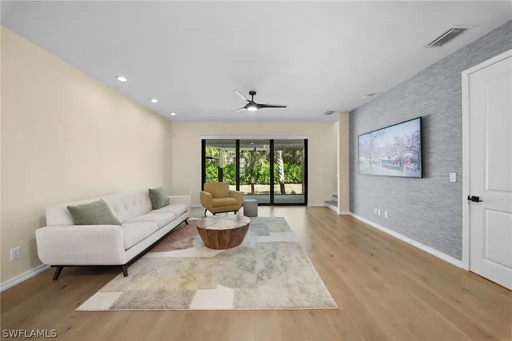 13005 Pembroke Drive Naples FL 34105
