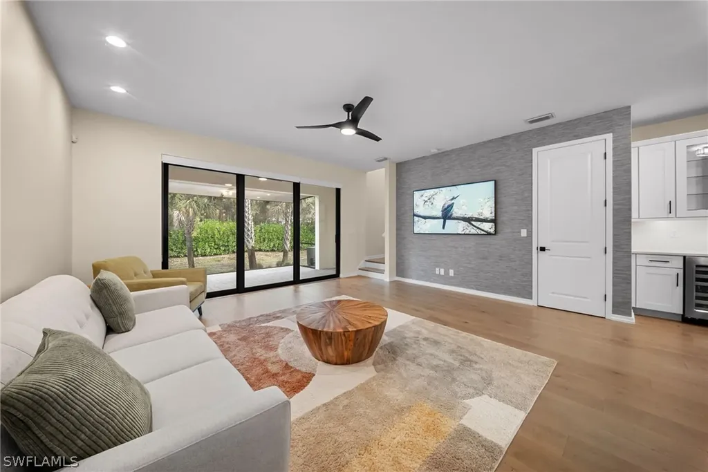 13005 Pembroke Drive Naples FL 34105