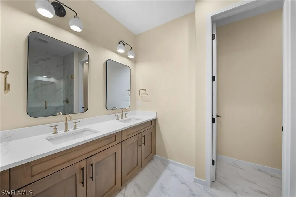 13005 Pembroke Drive Naples FL 34105
