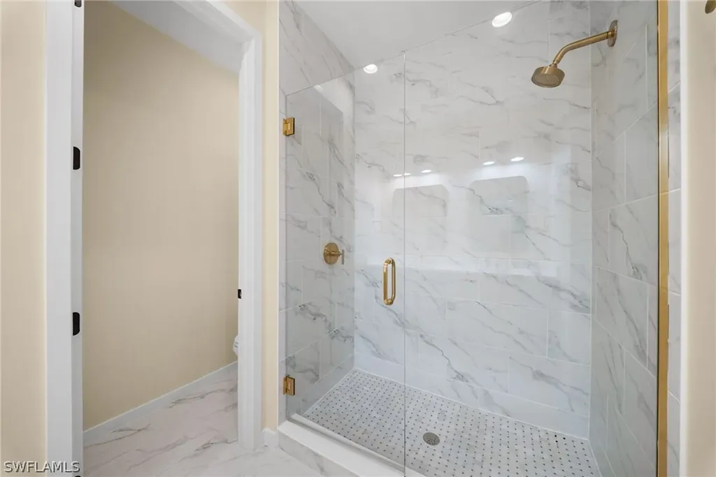 13005 Pembroke Drive Naples FL 34105