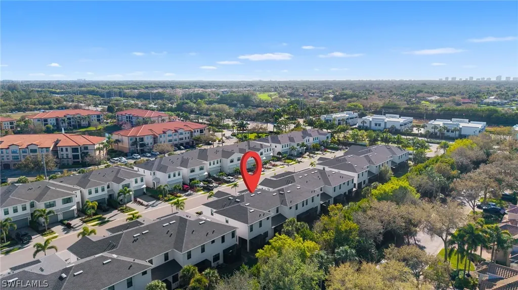 13005 Pembroke Drive Naples FL 34105