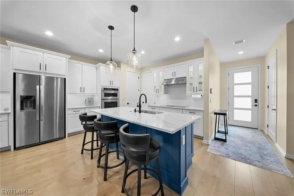 13005 Pembroke Drive Naples FL 34105