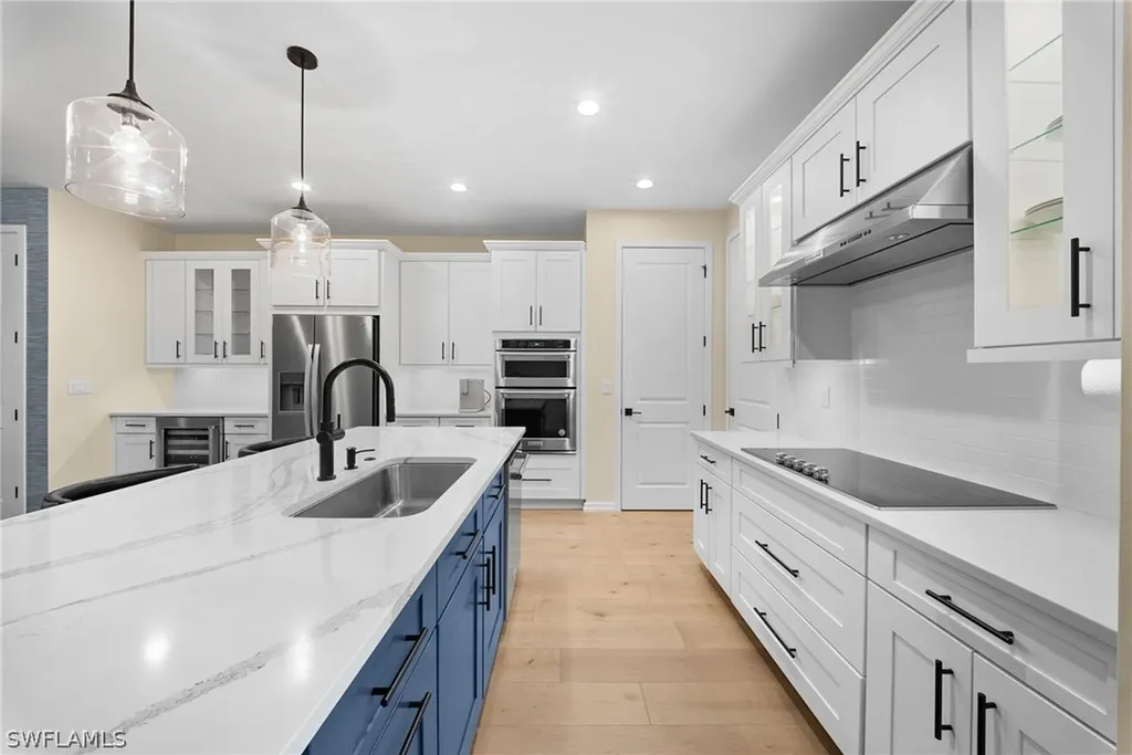 13005 Pembroke Drive Naples FL 34105