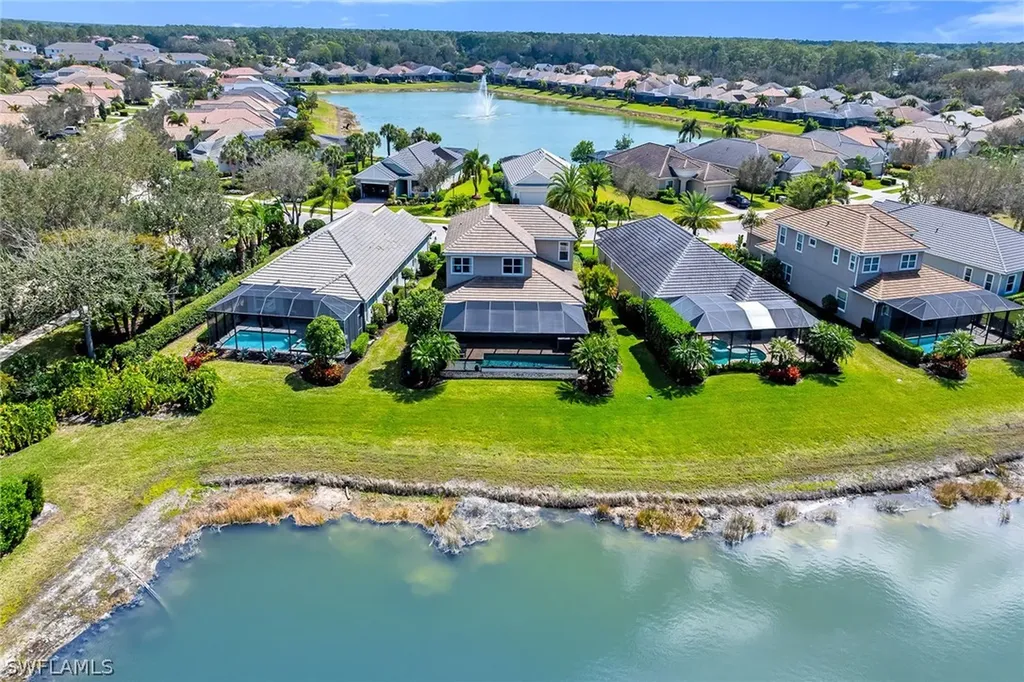 3783 Canopy Circle Naples FL 34120