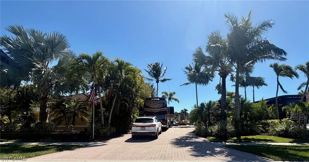 4869 Southern Breeze Drive Naples FL 34114