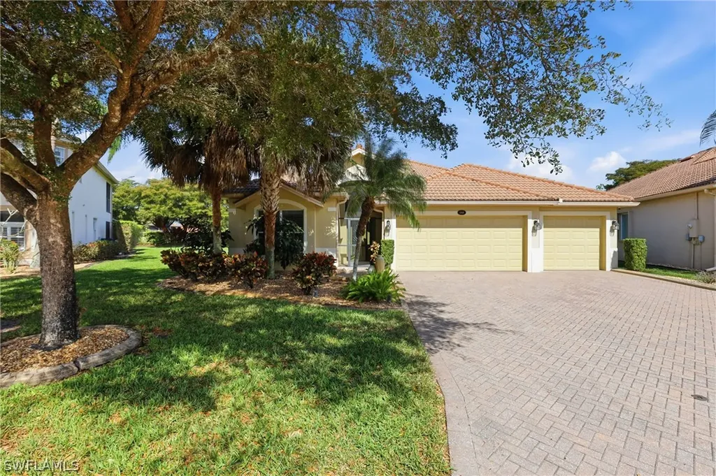 Estero FL, 13818 Farnese Drive