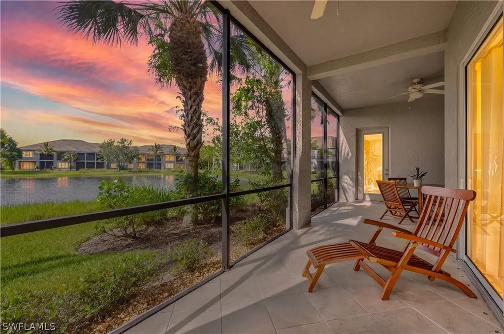 9242 Tesoro Lane Naples FL 34114