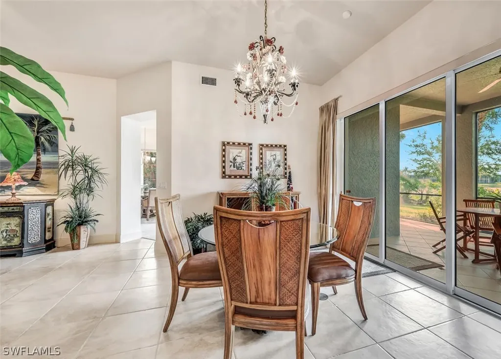 9242 Tesoro Lane Naples FL 34114