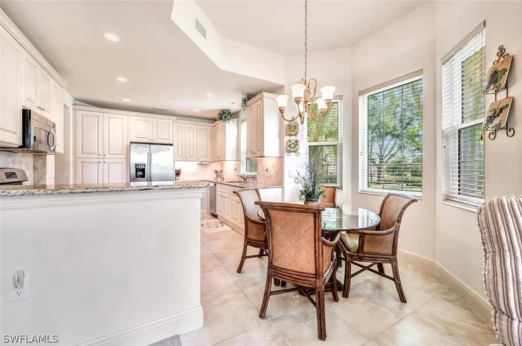 9242 Tesoro Lane Naples FL 34114