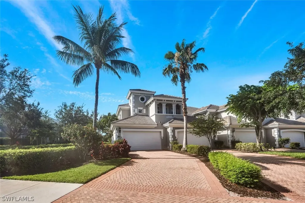 9242 Tesoro Lane Naples FL 34114