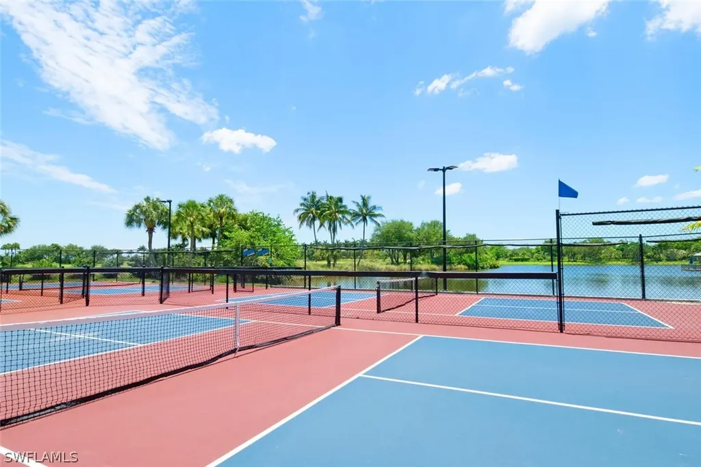 9242 Tesoro Lane Naples FL 34114