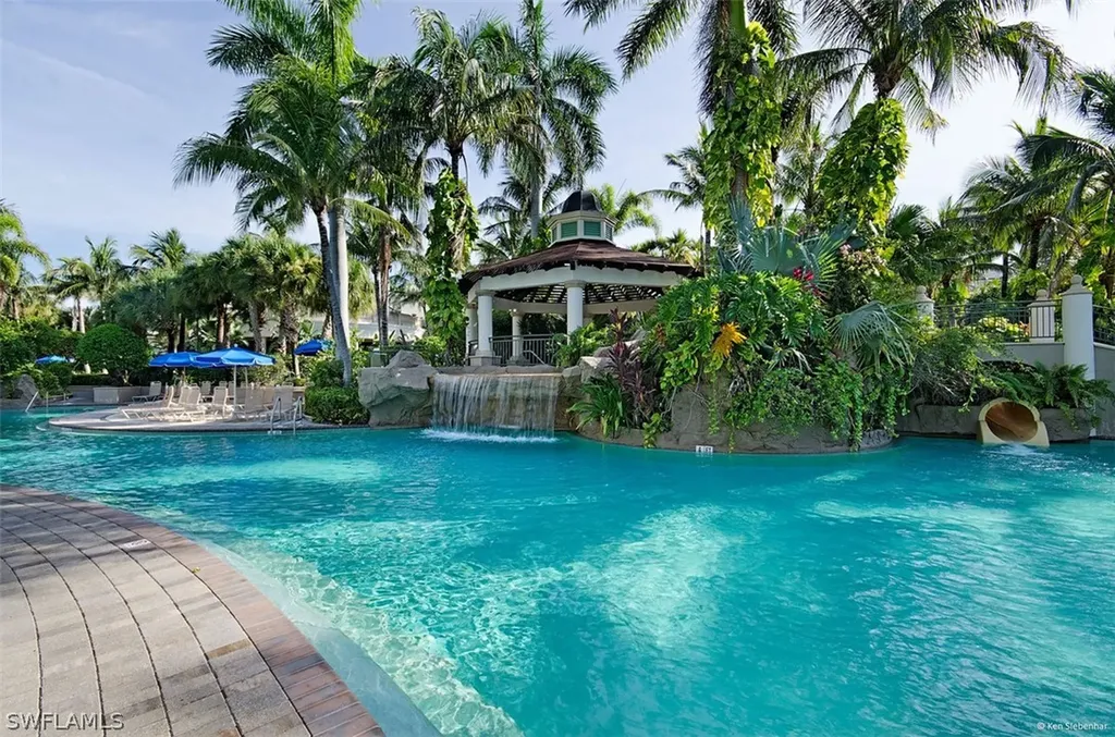 9242 Tesoro Lane Naples FL 34114