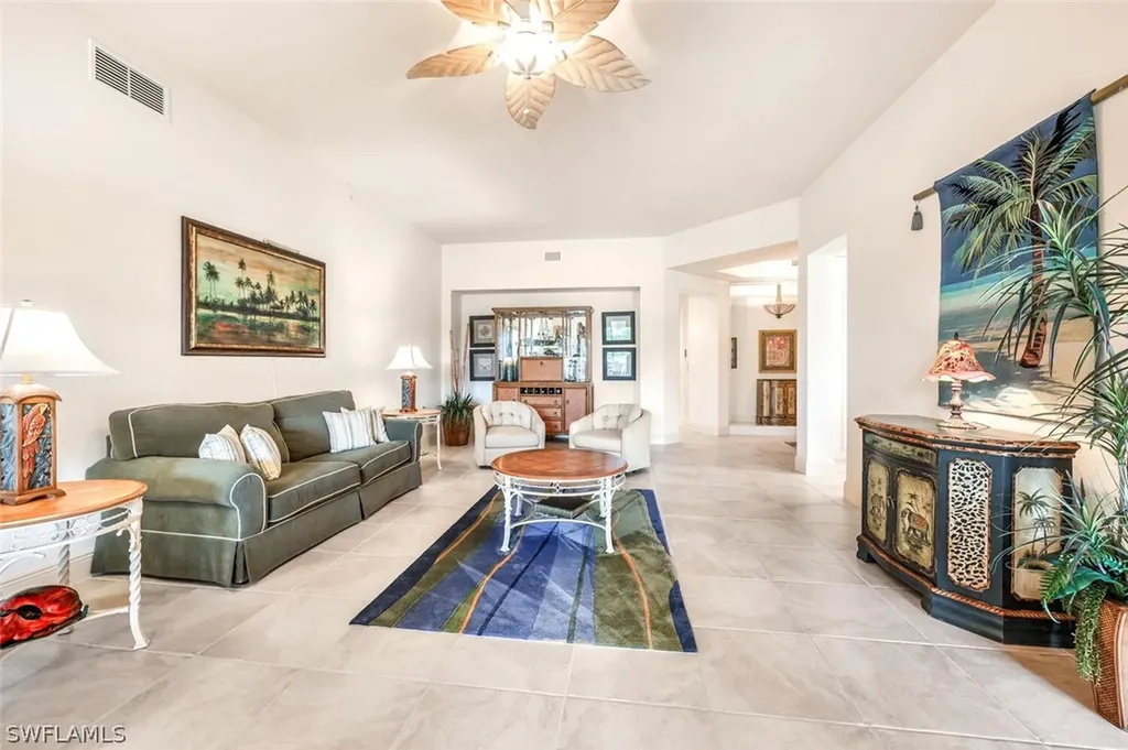9242 Tesoro Lane Naples FL 34114