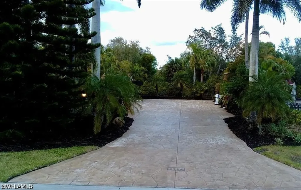 4794 Southern Breeze Drive Naples FL 34114