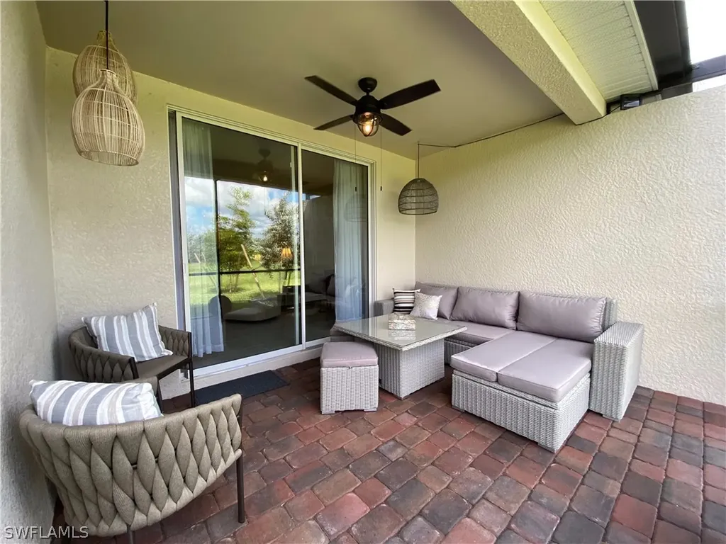 14639 Edgewater Circle Naples FL 34114