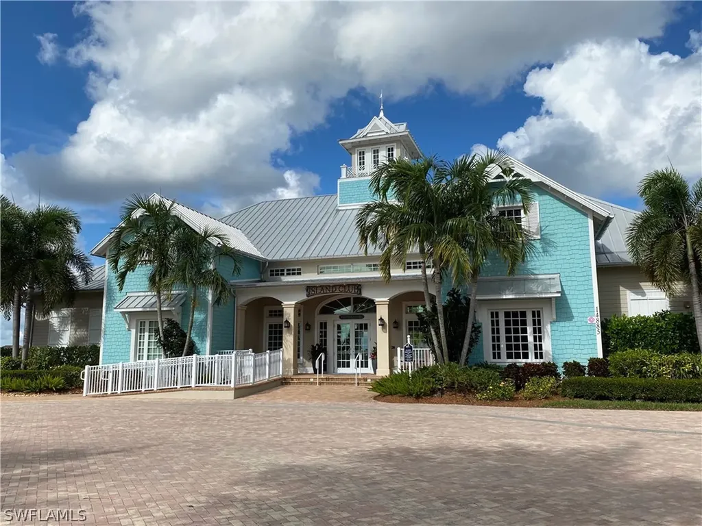 14639 Edgewater Circle Naples FL 34114