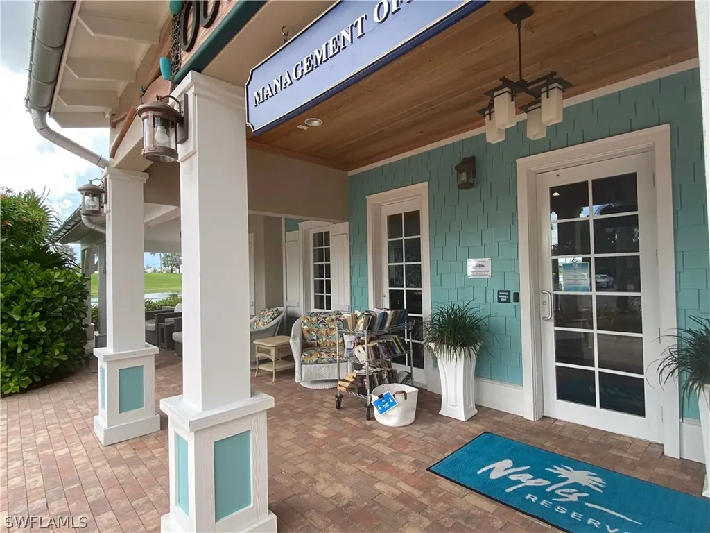 14639 Edgewater Circle Naples FL 34114
