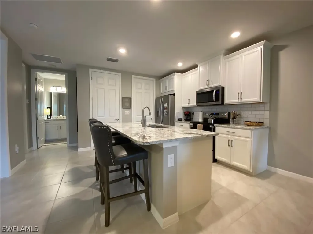 14639 Edgewater Circle Naples FL 34114