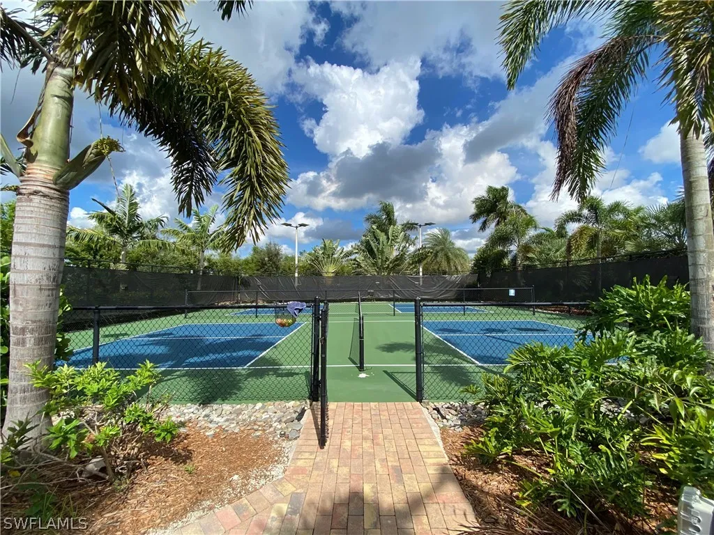 14639 Edgewater Circle Naples FL 34114