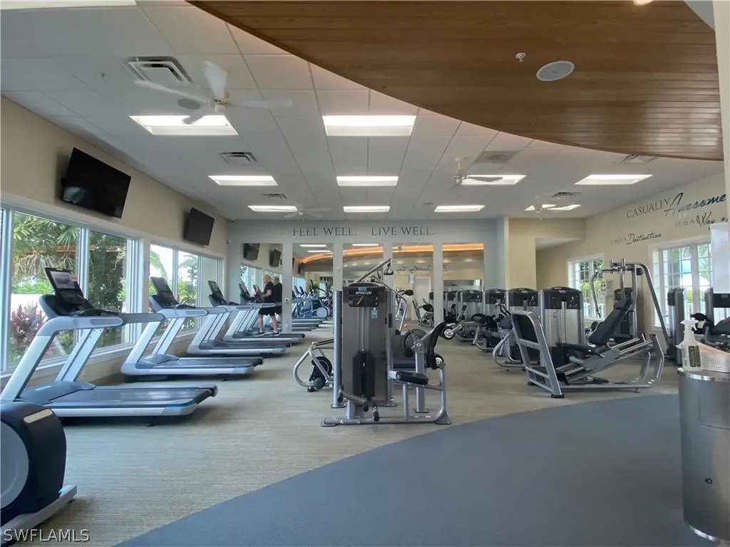 14639 Edgewater Circle Naples FL 34114