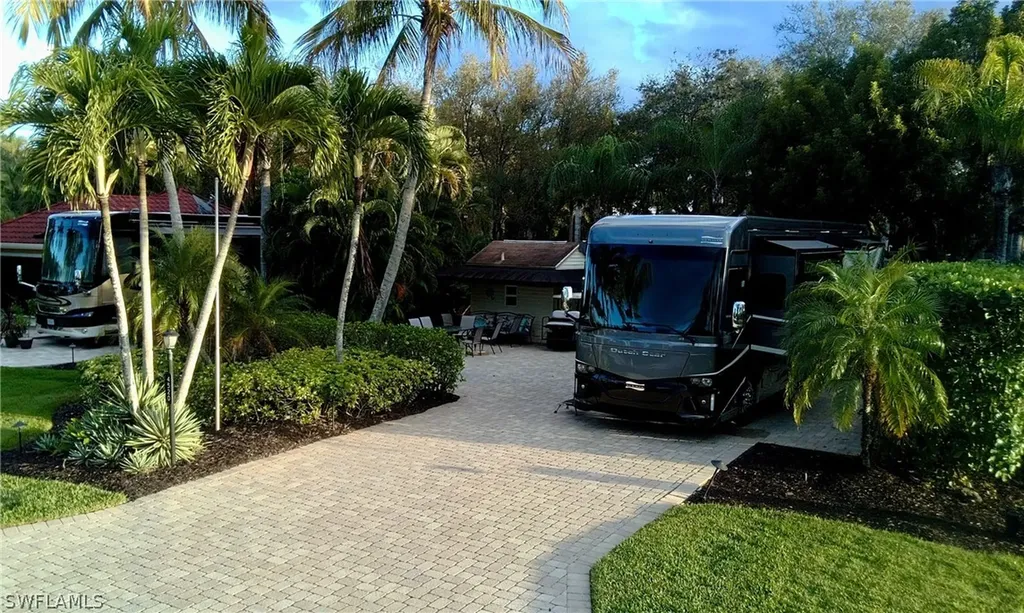 4520 Southern Breeze Drive Naples FL 34114