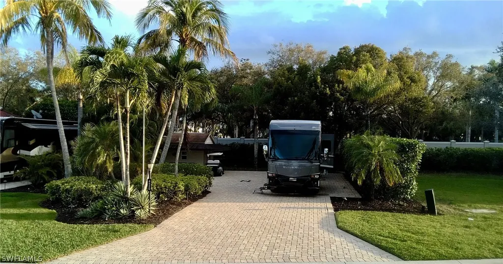 4520 Southern Breeze Drive Naples FL 34114