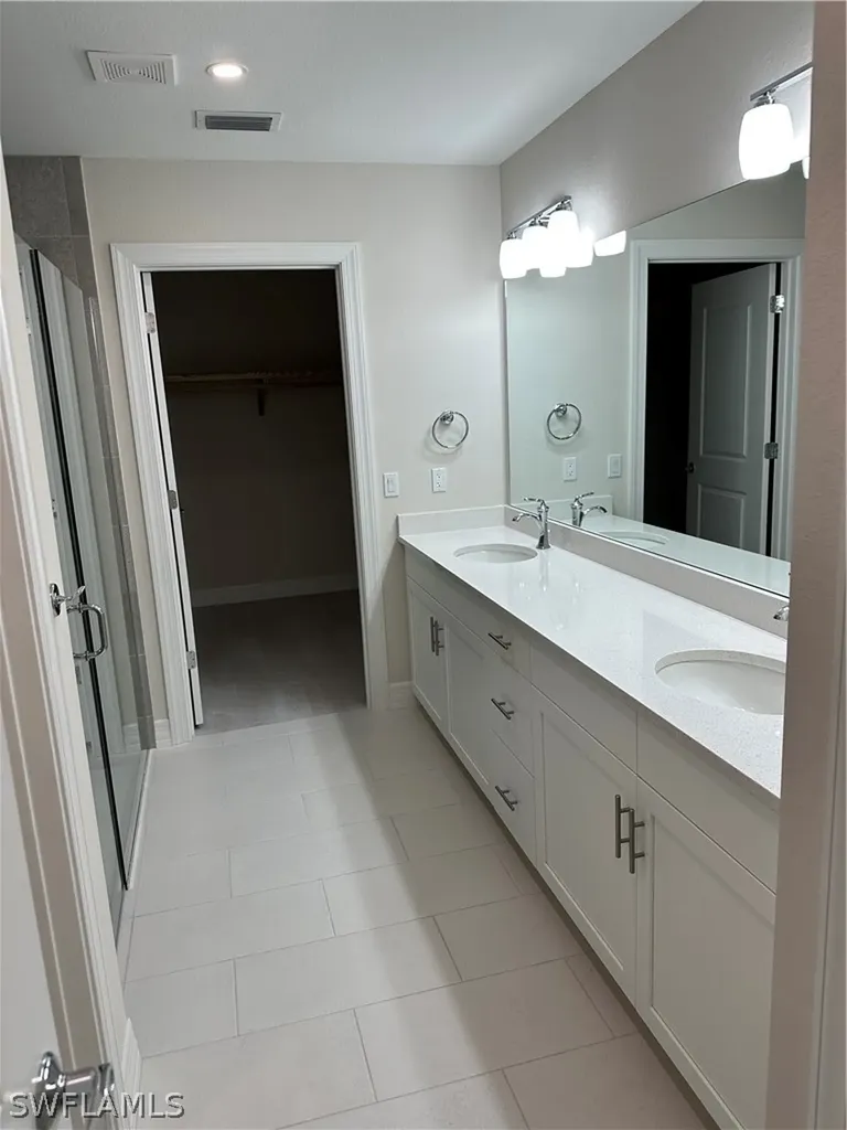 214 Indies Drive E Naples FL 34114