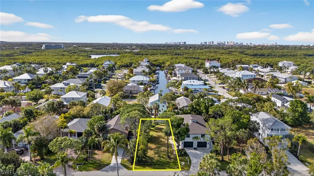 750 Park Avenue Naples FL 34110