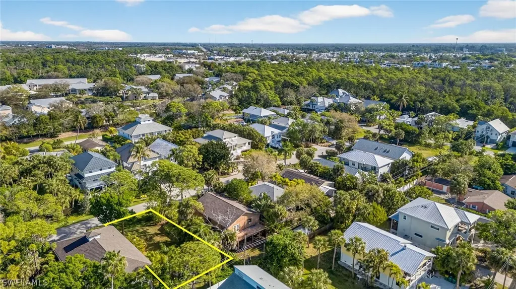 750 Park Avenue Naples FL 34110