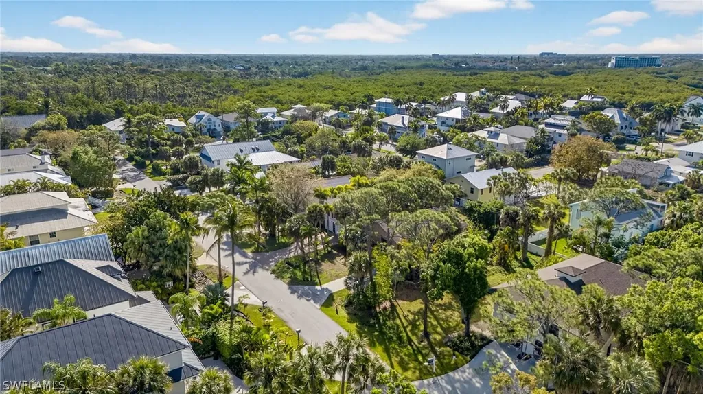 750 Park Avenue Naples FL 34110