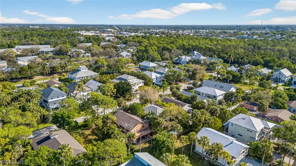 750 Park Avenue Naples FL 34110