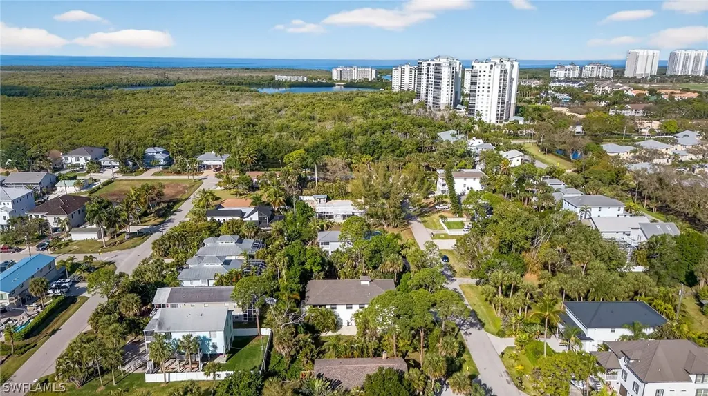 750 Park Avenue Naples FL 34110