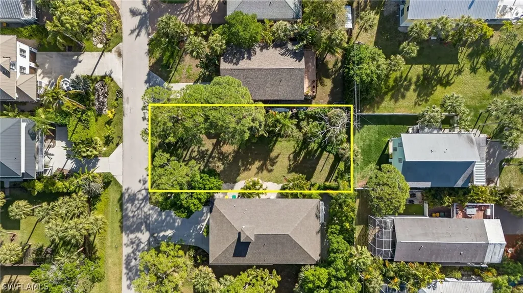 750 Park Avenue Naples FL 34110