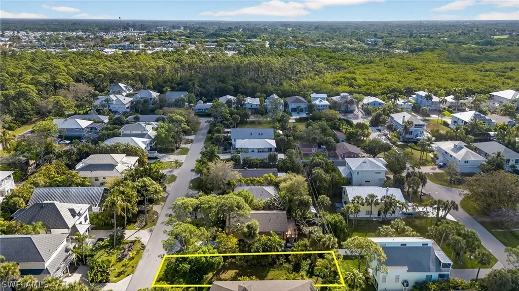 750 Park Avenue Naples FL 34110