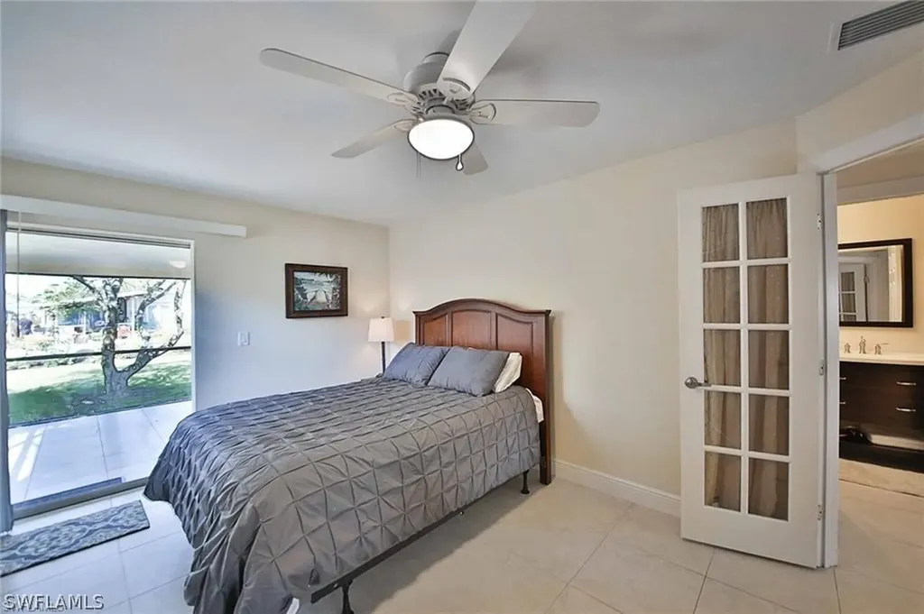671 98th Avenue N Naples FL 34108