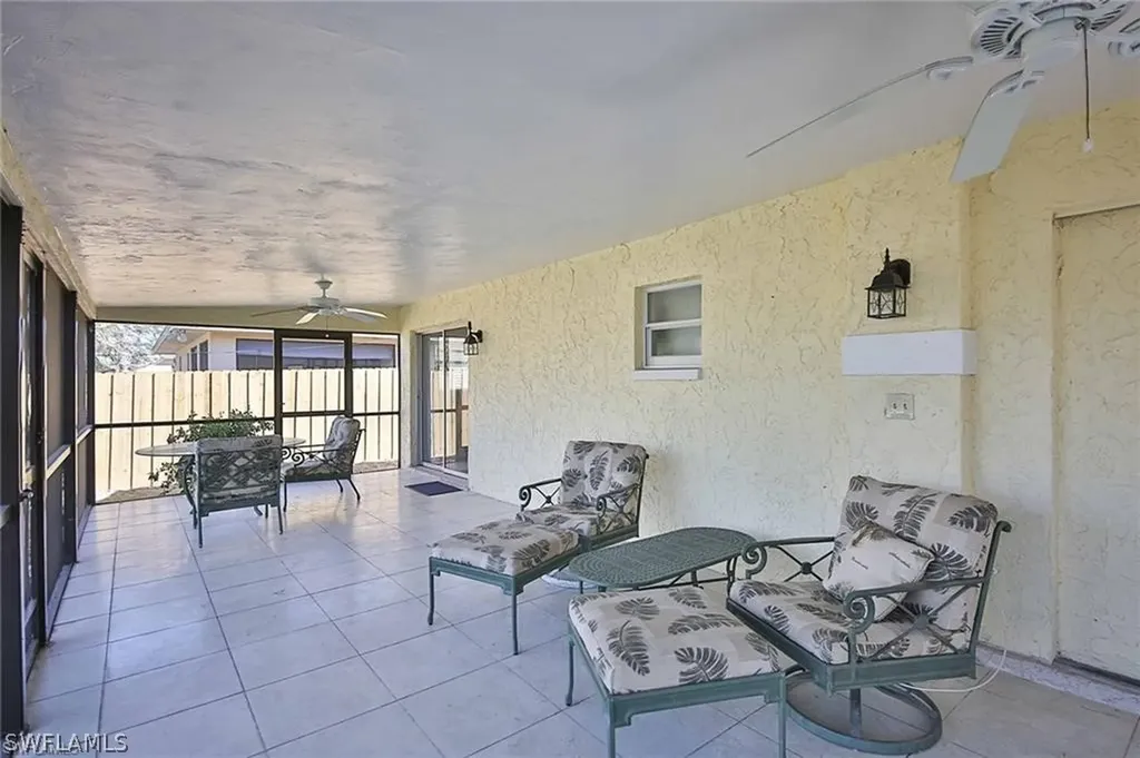 671 98th Avenue N Naples FL 34108