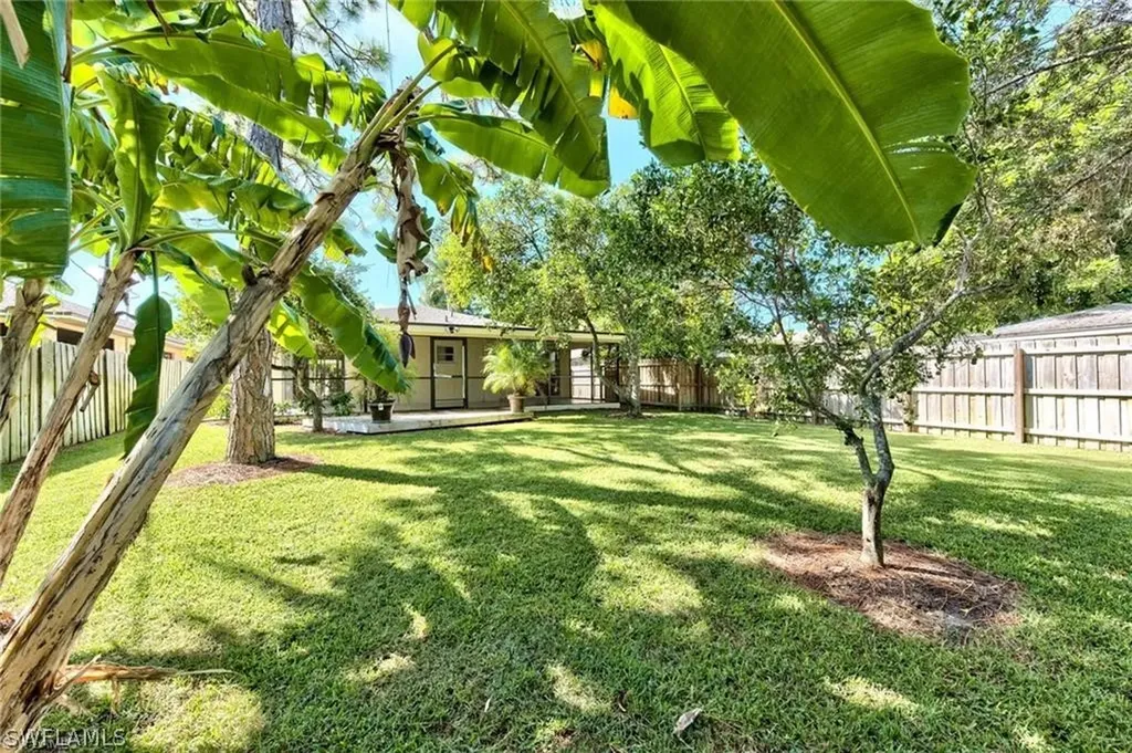 671 98th Avenue N Naples FL 34108