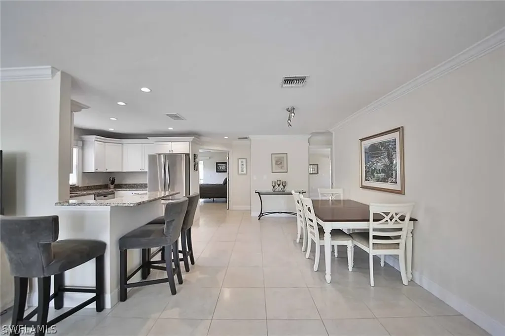 671 98th Avenue N Naples FL 34108
