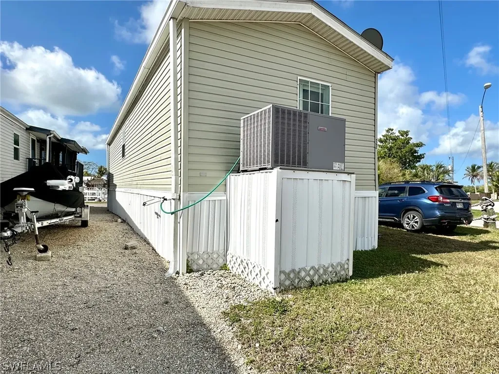 1180 Chokoloskee Drive Chokoloskee FL 34138