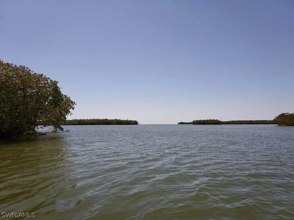 1180 Chokoloskee Drive Chokoloskee FL 34138